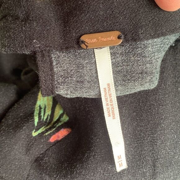 Free People Black Dress with Flowers open Back M - Picture 5 of 5